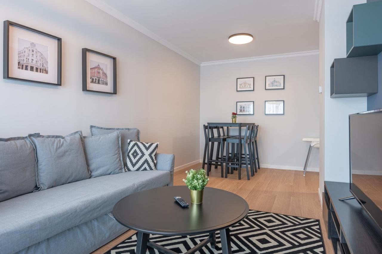 Lilla Flats Apartment Oradea Exterior foto